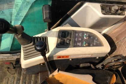 IHI 40JX นำเข้าจากญี่ปุ่น สภาพสวยพร้อมใช้งาน โทร.086-303-9797 กู๋อ๋า IHI 40JX นำเข้าจากญี่ปุ่น สภาพสวยพร้อมใช้งาน โทร.086-303-9797 กู๋อ๋า