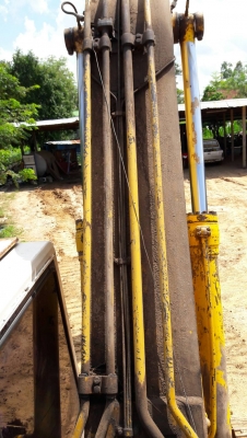 KOMATSU PC200-5 KOMATSU PC200-5