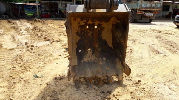 KOMATSU PC200-5 KOMATSU PC200-5