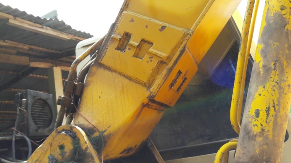 KOMATSU PC200-5 KOMATSU PC200-5