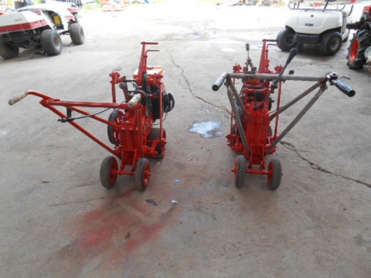 เครื่องแซะหญ้า พร้อมใช้งาน