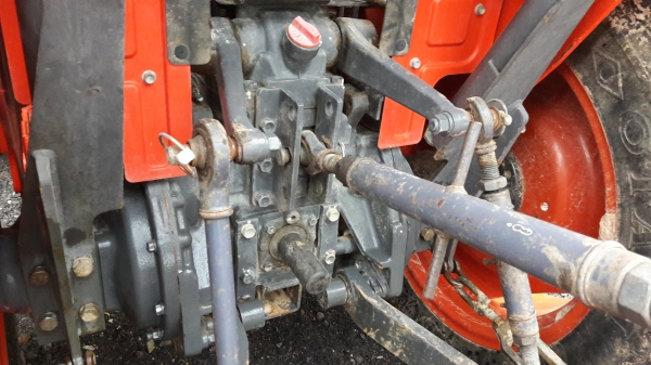 ขายรถไถL3608ใบมีดผาลพรวนพร้อมใช้ครับ ขายรถไถL3608ใบมีดผาลพรวนพร้อมใช้ครับ