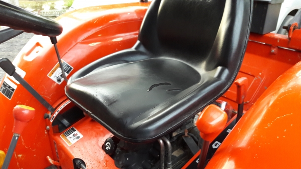 ขายรถไถL3608ใบมีดผาลพรวนพร้อมใช้ครับ ขายรถไถL3608ใบมีดผาลพรวนพร้อมใช้ครับ