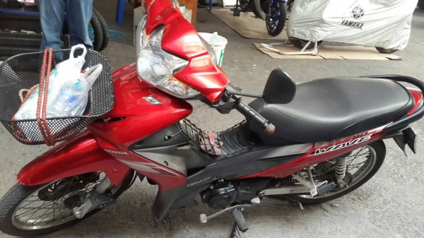 ขาย 16,500 Honda Wave 110 i ปี 53 สตาร์ทเท้า เครื่องดีเดิมๆ ชุดสีดี เล่มพร้อมชุดโอน