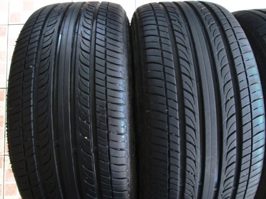 ขายยาง DEESTONE 225-40-18 ปี15 ดอกเพียบ (1ชุด)