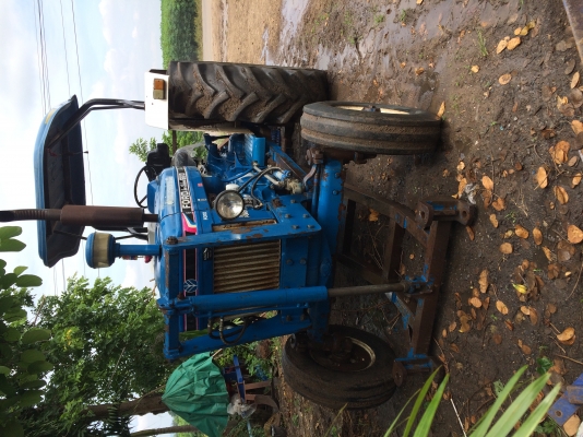 ขายรถไถ ford 6600 แรง ใช้งานดี