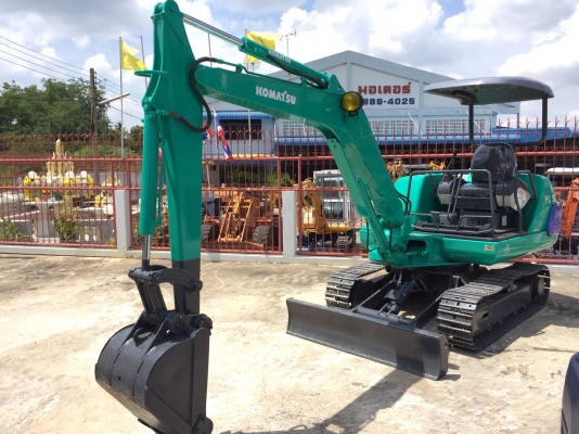 รถขุด Komatsu PC30-7 มือสองนำเข้าจากญี่ปุ่น ทำสีใหม่