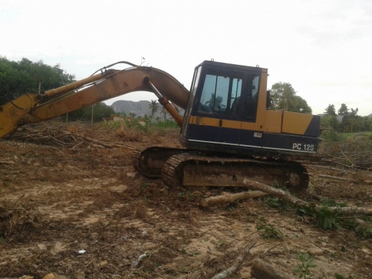 ขายรถแบคโฮ KOMATSU PC100-3 เอกสารชุดจดทะเบียน รถเก่านอก คอลโทรลสั้น ราคา 450000 ขายรถแบคโฮ KOMATSU PC100-3 เอกสารชุดจดทะเบียน รถเก่านอก คอลโทรลสั้น ราคา 450000