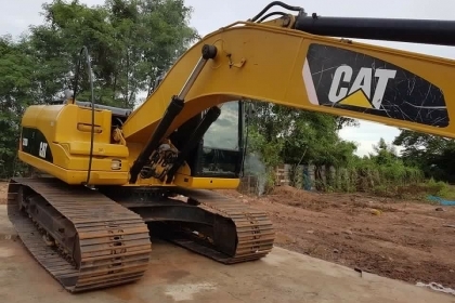 ขาย!! >>> CAT 320D <<< รถพร้อมใช้งาน ช่วงล่างสวย ลอนเลอร์ใหม่ ราคา 2,000,000 บาท ขาย!! >>> CAT 320D <<< รถพร้อมใช้งาน ช่วงล่างสวย ลอนเลอร์ใหม่ ราคา 2,000,000 บาท