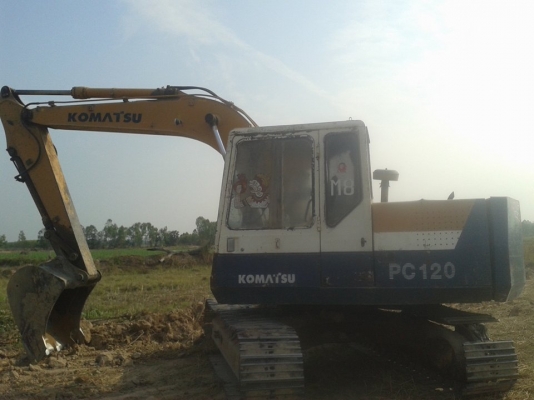 ขาย!! >>> Komatsu Pc120 รุ่น 5 <<< รถใช้งานได้ ไฟฟ้าตัด ราคา 500,000 บาท