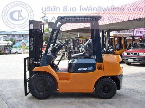 ขาย รถโฟล์คลิฟท์ TOYOTA รุ่น 7FD25