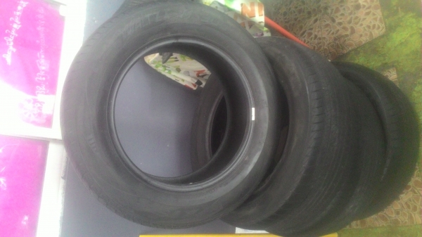 ขายยาง maxxis 125-60 R16 ปี12 ดอกแน่น ราคา1300 ติดต่อ 0897745775 กอฟ