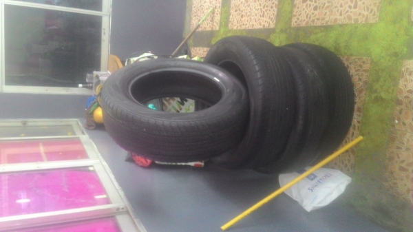 ขายยาง maxxis 125-60 R16 ปี12 ดอกแน่น ราคา1300 ติดต่อ 0897745775 กอฟ