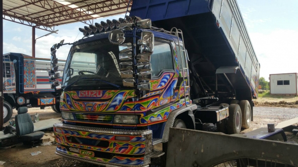 ขายสิบล้อสวยๆ