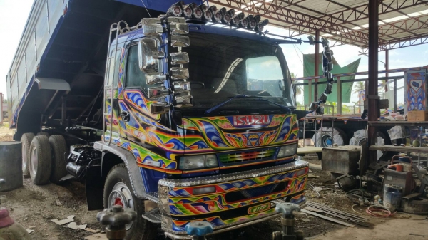 ขายสิบล้อสวยๆ