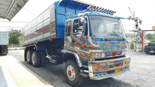 ขายสิบล้อสวยๆ