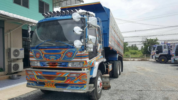 ขายสิบล้อสวยๆ ขายสิบล้อสวยๆ