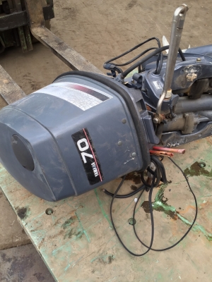 ขายเครื่องyamaha 70แรง2จังหวะจากญี่ปุ่นครับ