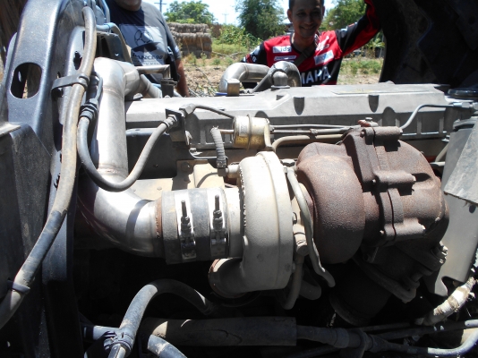 ขายอีซุซุแดดก้าเครื่อง240แรงเทอโป อินเตอ เบรทิบฟิ เพราเว้อแอรเย็นเครื่องให่มกิ๊บสนใจราคาต่อรองครับ 0810074646 อ่างทองครับ