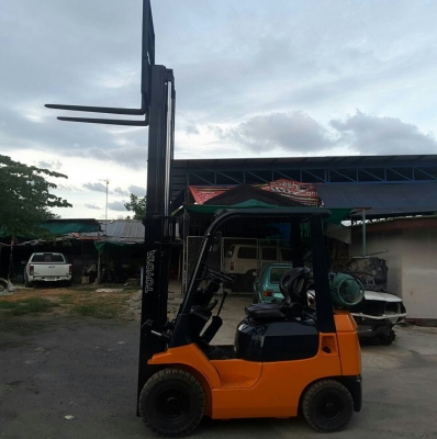 รถยก โตโยต้า 1.5ตัน เบนซิน เสา3เมตร รถยก โตโยต้า 1.5ตัน เบนซิน เสา3เมตร