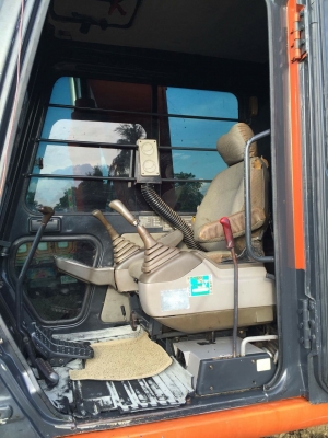 ขายแบคโฮ Hitachi Ex120-2