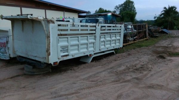 ขายกะบะดั้มพร้อมอุปกรณ์ครบชุด ขายกะบะดั้มพร้อมอุปกรณ์ครบชุด