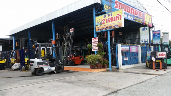 แหล่งรวมรถโฟล์คลิฟท์งาเทอิ้งค์ฟอร์คสำหรับตักยางก้อนยางพาราและยางถ้วยขี้ยาง081-8342060 แหล่งรวมรถโฟล์คลิฟท์งาเทอิ้งค์ฟอร์คสำหรับตักยางก้อนยางพาราและยางถ้วยขี้ยาง081-8342060