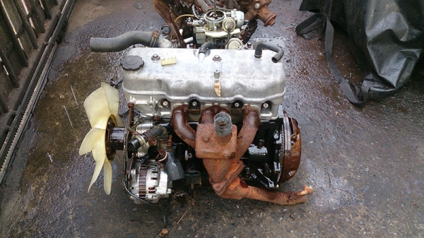 ขายเครื่องมาสด้าแฟมิเลีย 1400 8000 บาท ขายเครื่องมาสด้าแฟมิเลีย 1400 8000 บาท