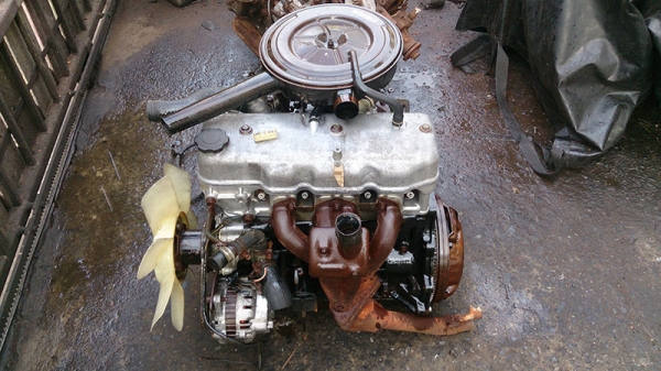 ขายเครื่องมาสด้าแฟมิเลีย 1400 8000 บาท