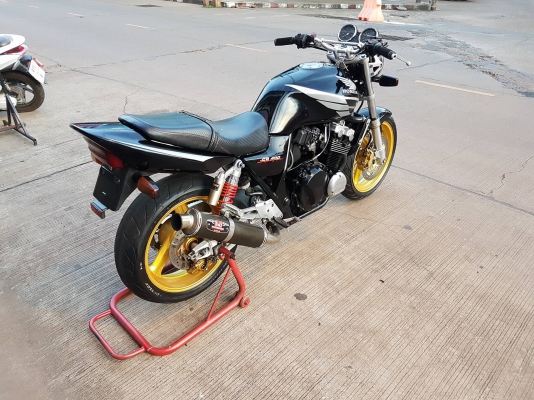 ขายคับ HONDA CB400 TECH1 ปี2000 เก็บงานมาใหม่สีสวย ท่อแต่ง แฮนด์บาร์ อินวอยส์ สรรพสามิตร ราคา 75500 บาท ส่งได้ทั่วไทยคับ สนใจติดต่อ 081-0578282 FACEBOOK ชาญณรงค์ ป๊อป ชัยอมฤต ไอดีไลน์ POPBIGBIKESAKON คับ สนใจรถสวย ถูก ดี ต้อง POP BIGBIKE SAKONNAKHON คลิปว