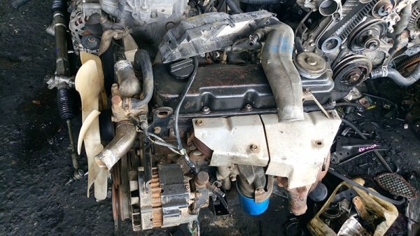 ขายเครื่องยนต์มิตซูบิชิ 4 D56 เทอร์โบ/Td27/bd25/ford WL