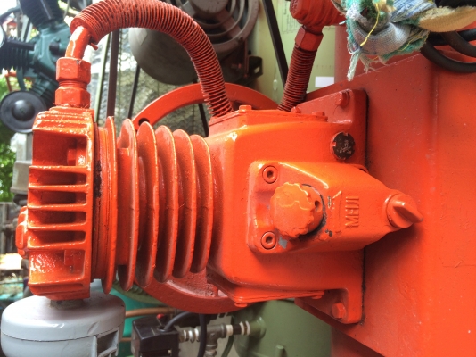 ขายปั้มลม 1 แรง ไฟบ้าน 220v.  ถัง 64 ลิตร