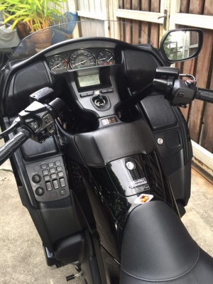 ขาย เพียง <790,000> HONDA GOLDWING F6B ปี14 สภาพเหมือน ออกศูนย์ เครื่องยนต์ 6สูบ 1800cc