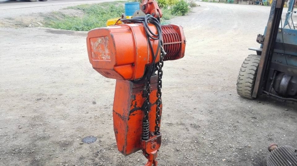 รอกโซ่ไฟฟ้าหมีดำ BlackBear Taiwan 3 ตัน โซ่ยาว 10 เมตร ไฟ 380V พร้อมใช้งาน(ไม่มีเนมเพลท)