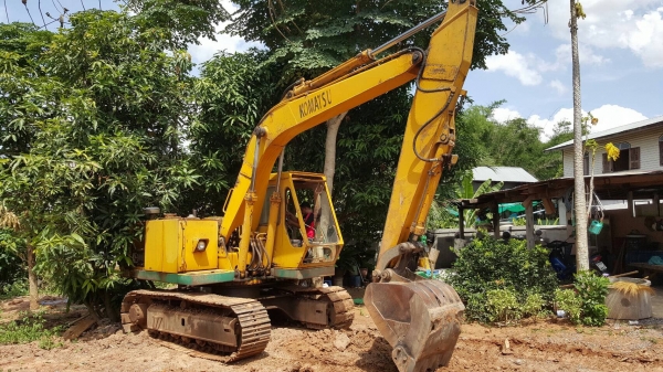 ขาย แบคโฮ KOMATSU PC100-2 เอกสารใบอินวอยซ์ เครื่องดี เอวแน่น ปั้มดี มีบูทสลักหลวมนิดหน่อย ราคาคุยกันได้ครับ