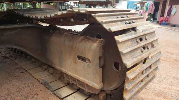 ขาย แบคโฮ KOMATSU PC100-2 เอกสารใบอินวอยซ์ เครื่องดี เอวแน่น ปั้มดี มีบูทสลักหลวมนิดหน่อย ราคาคุยกันได้ครับ