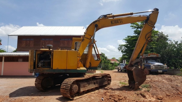 ขาย แบคโฮ KOMATSU PC100-2 เอกสารใบอินวอยซ์ เครื่องดี เอวแน่น ปั้มดี มีบูทสลักหลวมนิดหน่อย ราคาคุยกันได้ครับ