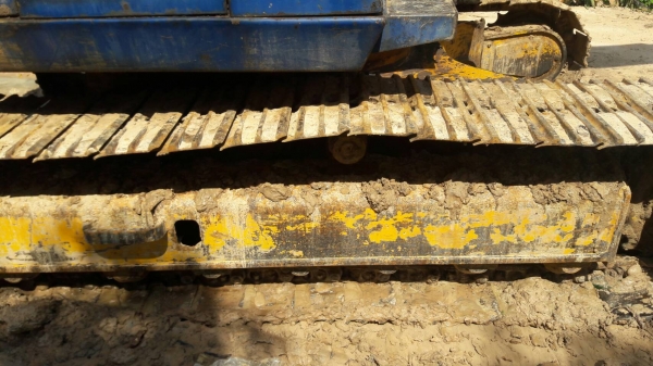 KOMATSU PC 120-5 KOMATSU PC 120-5