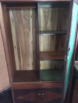 ขายเหมาตู้ไม้สัก 3 ตู้