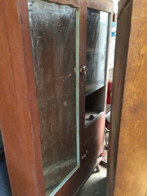 ขายเหมาตู้ไม้สัก 3 ตู้