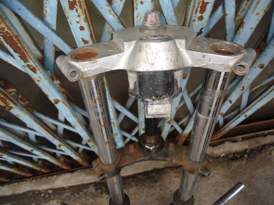 แผงคอ Kawasaki KR ราคา 760.- แผงคอ Kawasaki KR ราคา 760.-