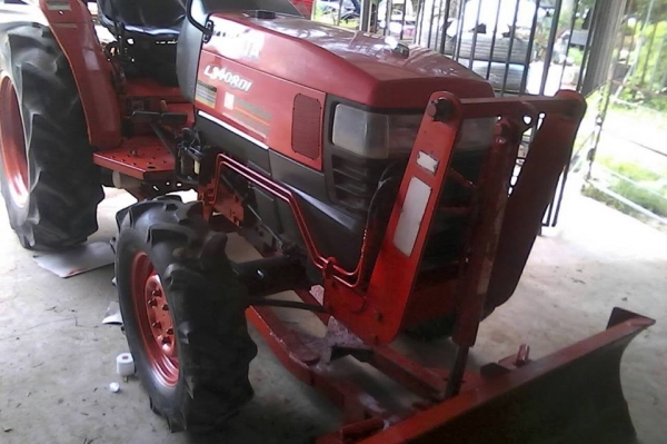 ขายรถไถ KUBOTA L3408 อุปกรณ์ ดันหน้า ผานหลัง โรตารี่ เครื่องดี ช่วงล่างแน่น รถสวยสภาพพร้อมใช้งาน เอกสารเล่มทะเบียนพร้อมโอน สนใจโทร 090-8588220คุณนะ 093-3258446คุณบิว หรือเข้าดูสินค้าอื่นๆได้ที่ www.narong2truck.com หรือ www.truck.in.th/498 หรือเพจFacebook