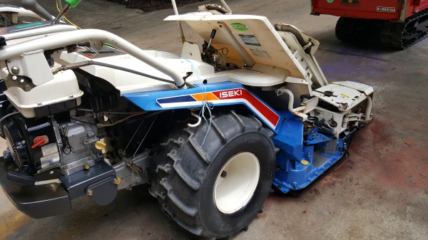 รถเกี่ยวข้าวเดินตาม 2 แถว รหัสสินค้า A1-10