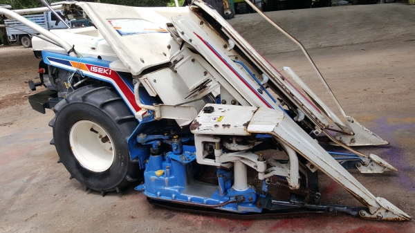 รถเกี่ยวข้าวเดินตาม 2 แถว รหัสสินค้า A1-10