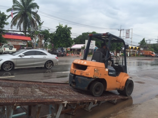 ขายรถโฟลคลิฟท์ TOYOTA 02-7FD30 ,เกียร์ออโต, เครื่องยนต์ดีเซล 2Z ,งาเทปรับคว่ำ-หงายเทได้ , เสายกสูง 4.5 เมตร ,ล้อหน้าคู่ , รถนำเข้าจากญี่ปุ่น 100\% ขายรถโฟลคลิฟท์ TOYOTA 02-7FD30 ,เกียร์ออโต, เครื่องยนต์ดีเซล 2Z ,งาเทปรับคว่ำ-หงายเทได้ , เสายกสูง 4.5 เมตร ,ล้อหน้าคู่ , รถนำเข้าจากญี่ปุ่น 100\%