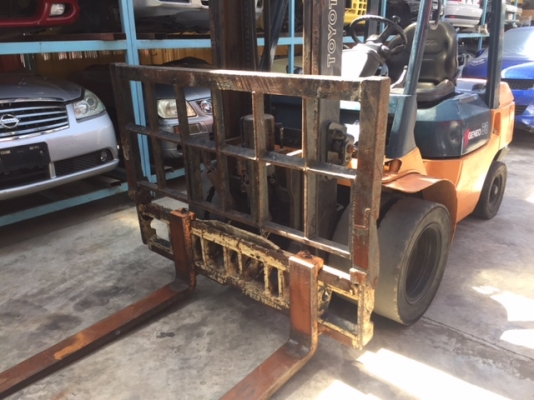 ขายรถโฟลคลิฟท์ TOYOTA 02-7FD30 ,เกียร์ออโต, เครื่องยนต์ดีเซล 2Z ,งาเทปรับคว่ำ-หงายเทได้ , เสายกสูง 4.5 เมตร ,ล้อหน้าคู่ , รถนำเข้าจากญี่ปุ่น 100\% ขายรถโฟลคลิฟท์ TOYOTA 02-7FD30 ,เกียร์ออโต, เครื่องยนต์ดีเซล 2Z ,งาเทปรับคว่ำ-หงายเทได้ , เสายกสูง 4.5 เมตร ,ล้อหน้าคู่ , รถนำเข้าจากญี่ปุ่น 100\%