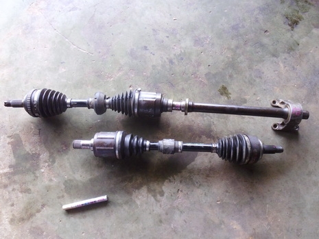 เพลาขับทั้งเส้น HONDA K20A ใส่ CIVIC FD2.0 และ CRV G2 สถาพดี