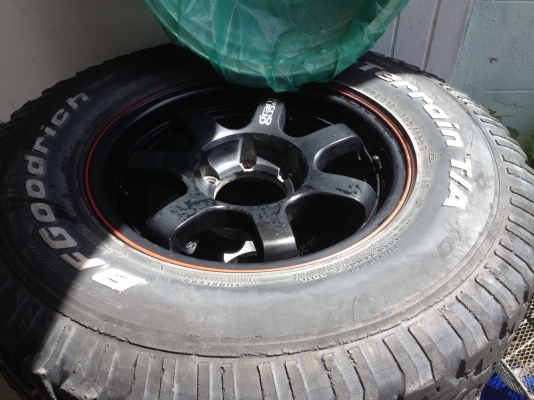ขายล้อแม็กพร้อมยาง 4 ชุด ตามสภาพ ราคา 10000 ถ้วนๆ ขายล้อแม็กพร้อมยาง 4 ชุด ตามสภาพ ราคา 10000 ถ้วนๆ