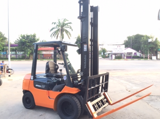 ขายรถโฟลคลิฟท์ TOYOTA 02-7FD25 ,เกียร์ออโต, เครื่องยนต์ดีเซล 2Z ,งาเทปรับคว่ำ-หงายเทได้ , เสายกสูง 5 เมตร ,ล้อหน้าคู่ , รถนำเข้าจากญี่ปุ่น 100\% ขายรถโฟลคลิฟท์ TOYOTA 02-7FD25 ,เกียร์ออโต, เครื่องยนต์ดีเซล 2Z ,งาเทปรับคว่ำ-หงายเทได้ , เสายกสูง 5 เมตร ,ล้อหน้าคู่ , รถนำเข้าจากญี่ปุ่น 100\%