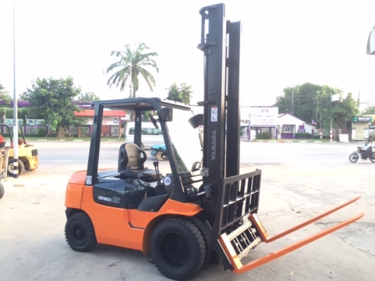 ขายรถโฟลคลิฟท์ TOYOTA 02-7FD25 ,เกียร์ออโต, เครื่องยนต์ดีเซล 2Z ,งาเทปรับคว่ำ-หงายเทได้ , เสายกสูง 5 เมตร ,ล้อหน้าคู่ , รถนำเข้าจากญี่ปุ่น 100\% ขายรถโฟลคลิฟท์ TOYOTA 02-7FD25 ,เกียร์ออโต, เครื่องยนต์ดีเซล 2Z ,งาเทปรับคว่ำ-หงายเทได้ , เสายกสูง 5 เมตร ,ล้อหน้าคู่ , รถนำเข้าจากญี่ปุ่น 100\%